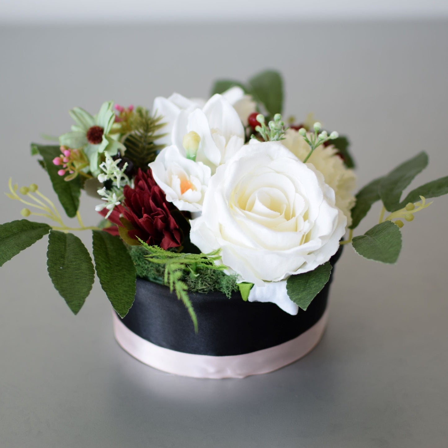 L - December Birth Month Box Bouquet